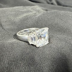 Vtg Y2K 925 Silver Emerald Cut Sz 8.25 CZ Trilogy 3 Stone Ring Hollywood Glam