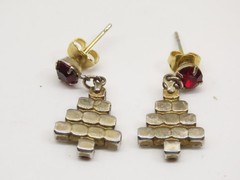 Christmas Trees Rhinestone Earrings Pierced Gold Tone Prong D3089