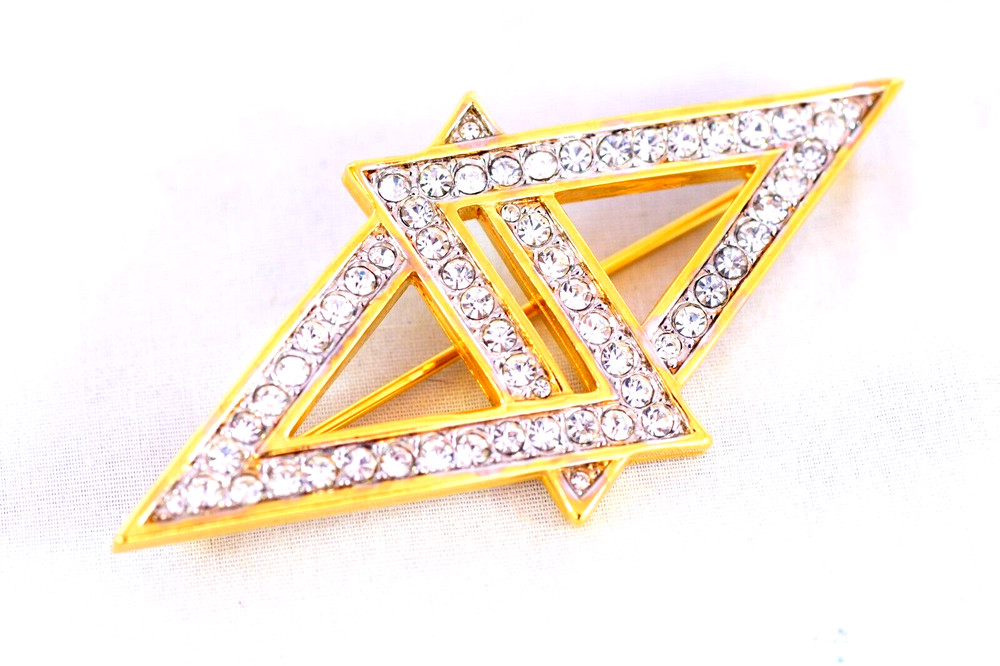 Nina Ricci Vintage Brooch Glam Interlaced Rhinestone Triangles Gold Tone 75MM
