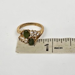Vintage Uncas 70’s Faux Jade Green Crystal Rhinestone Gold Tone Ring Size 5.5