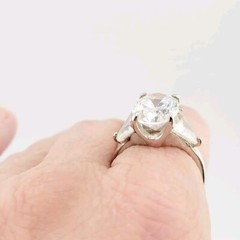 Vtg Sz 9 Ring Oval Triangle Cubic Zirconia 18KGE White Gold Electroplate Jewelry