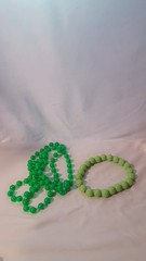 Vintage Necklace and Bracelet Set Womens Beaded Bib Chunky Green