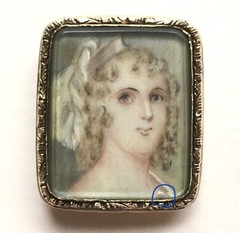 Antique Georgian 15K Gold Miniature Portrait Brooch of Young Woman, Late 18th C