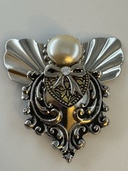 Jane Davis Angels of Love Brooch 1995 Pearl Heart Angel Valentine Gift