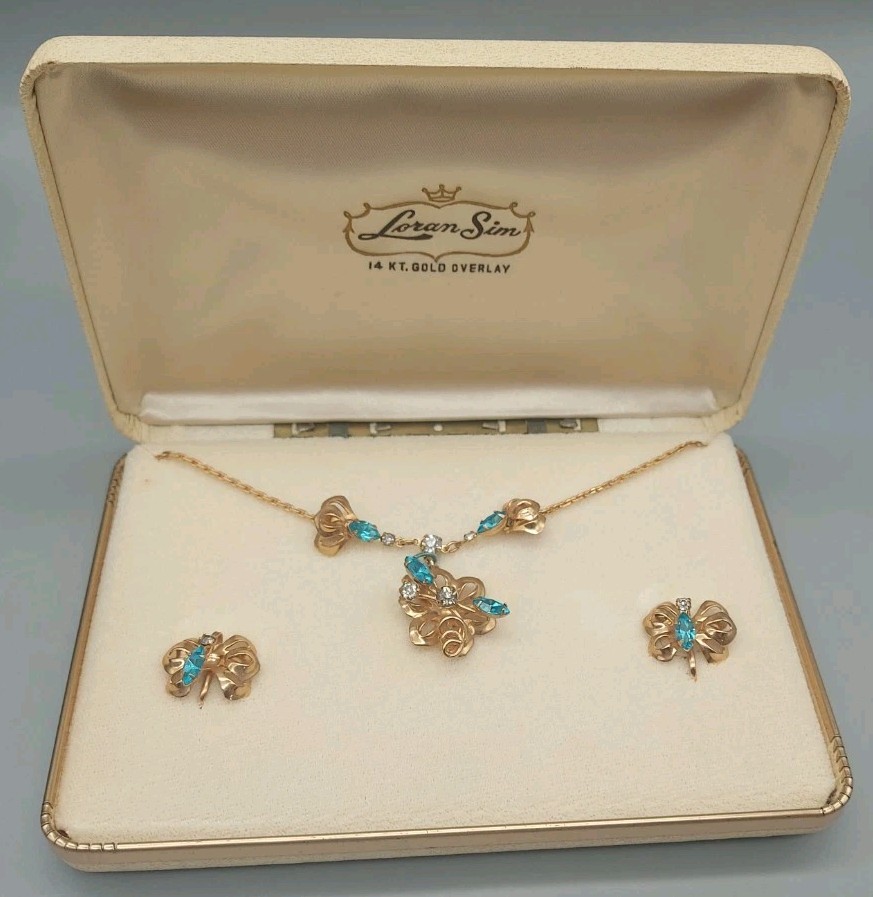 Loran Sim 14 Kt Plated Aqua & Clear 14.5″ Necklace & Screw-On Earrings