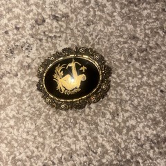 Vintage Gold Tone Sagittarius Zodiac Brooch Oval Black Glass Archer Pin