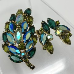 Vintage Juliana Demi Parure Brooch Earrings Leaf Layered Navette Set