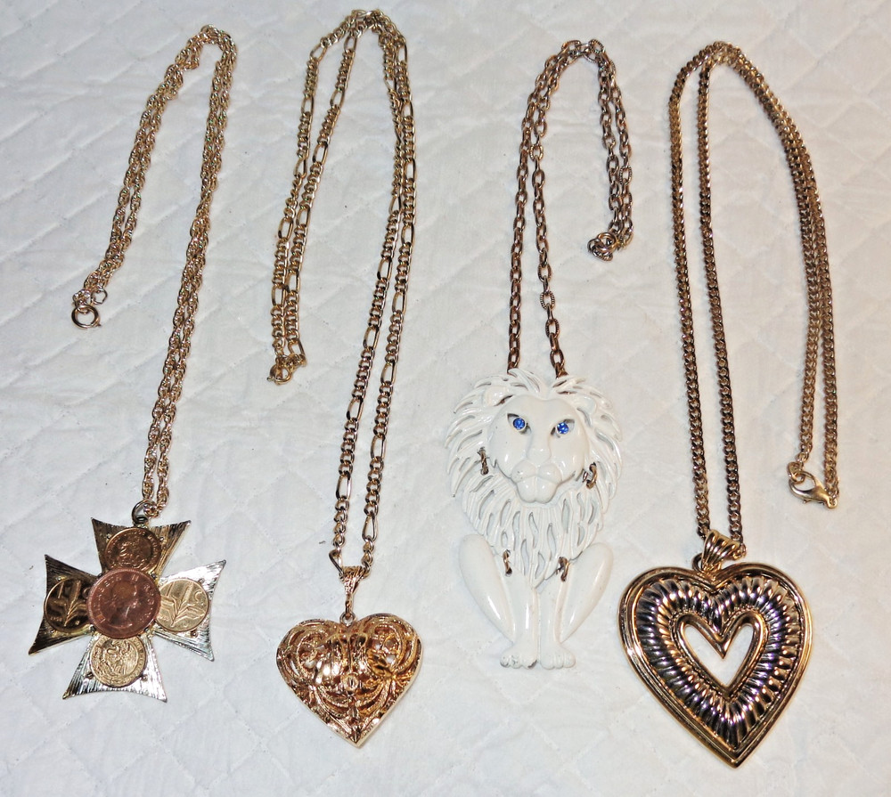 4x Vintage LONG NECKLACE LOT 18″- 29″ CHAINS PUFFY HEART, FILIGREE, LION, COINS