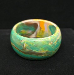 Earthy Vtg Marbled Green Yellow Brown Poured Lucite Bangle Bracelet