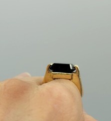 Vtg Sz 8 Ring Lg Black Cubic Zirconia 18KGE Gold Electroplated Jewelry StyL2