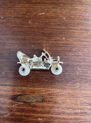 Red Painted Automobile Car Mother Of Pearl Wheels Broach Pin Back