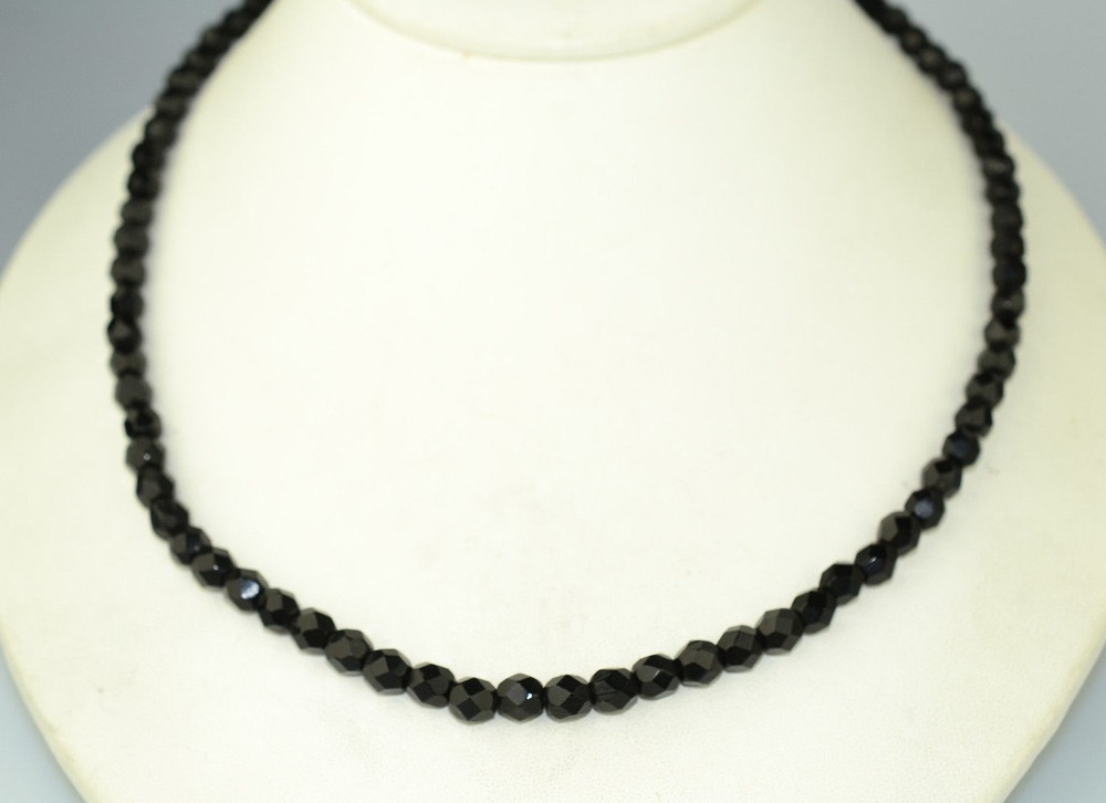 VINTAGE FACETED BLACK 5.7 MM GLASS BEAD NECKLACE 18.5 INCHES LONG