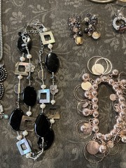 Vintage Modern Jewelry Lot (Wearable) – Pre-Owned