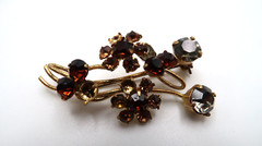 Vintage Gold Rhinestone Flower Brooch 4.5cm Missing two stones BB13