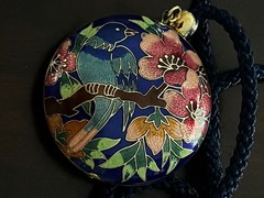✨VTG ASIAN GOLDTONE CLOISONNÉ PENDANT • COBALT BLUE • BIRD & FLOWERS • BLUE CORD