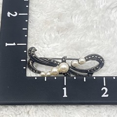 Vintage Art Deco Style Brooch Marcasite Faux Pearl 2″