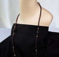 Vintage Single Strand Garnet Necklace With Black Agate Gemstones 36 in