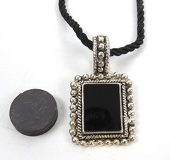 VTG BEST Pendant Silver Tone Metal Beaded Accent with ONYX?