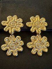 Vintage 1980s Dangle Gold Tone Sunburst Flower Earrings Runway Statement 2.25”