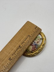 Vintage Brooch Pin 1950’s Reproduction Courting Couple