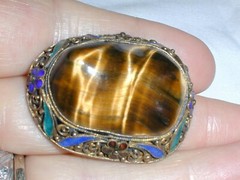 STUNNING~ IRIDESCENT TIGER’S EYE GILT SET SILVER ENAMEL CHINESE EXPORT BROOCH!