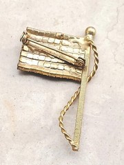 Miscellaneous Jewelry lot 4 Brooch PINS MISSING STONES DISCOLORED METAL