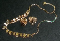 Vintage Green/AB Rhinestone Necklace Earring Set Demi-Signed Weiss