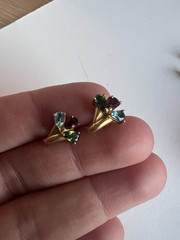 Vintage 18K Yellow Gold Flower Pear Shaped Gem Stones Pierced Earrings 3.38 Gm