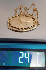 Vintage Mid Century Gold Tone Starburst Statement Pendant Necklace 17.75 Award