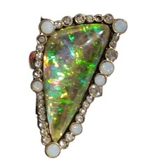 Vintage Fire Faux Opal Iridescent Triangle Blue/Black Gold Tone Ring 6.5