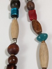 Vintage Wood, Glass, Metal & Acrylic Beaded Infinity Multi Colored Necklace. 34″