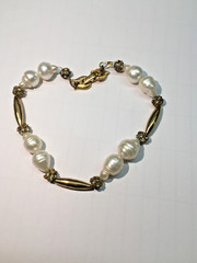 Vintage Monet Faux Pearl & Rhinestone Bracelet Gold Tone Fold Over Clasp 9″!