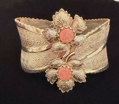 Vintage Goldstone Clamper Bracelet Gold Tone Hinged Cuff Gold Stone Maple Leaf