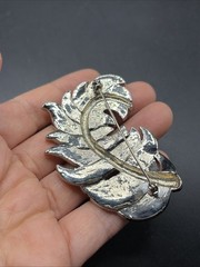 Vintage Large Rhinestone Feather Brooch Silver Tone Unsigned 2.75”L