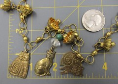 Vintage Early Laurel Burch Cat Charm Beaded Necklace Gold Tone 1970s – 80s