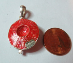 VTG WOMEN ENAMEL CHARM PENDANT STERLING SILVER LADIES RED HAT 21MM CHAIN 17 1/2″
