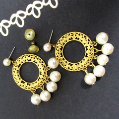 VTG RUNWAY NAPIER DANGLING FILIGREE GP 2″ HOOP FAUX PEARL EARRINGS POSTS EXC