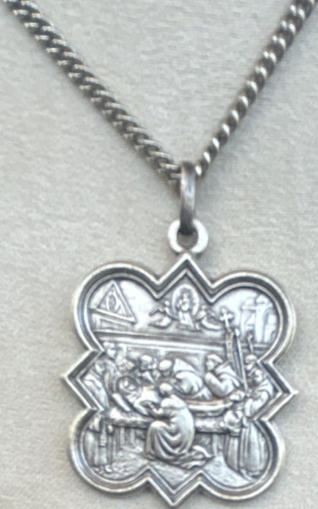 Vintage Religious Medal Pendant Recordo Di Assisi, Silver Metal Alloy