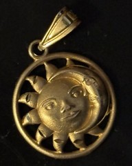 Vintage Light Weight 14kt Yellow Gold Celestial Duo Pendant