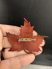 Vintage Canadian Maple Leaf Leather Brooch Pierced Earrings Set Signed By Artist