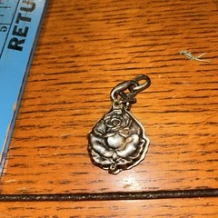 Vintage Rose Pendant / key chain Jewelry slide open double sided