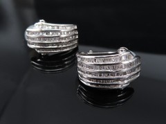 Vintage 2.0ct Baguette Cut Diamond Platinum & 18K White Gold Clip Earrings