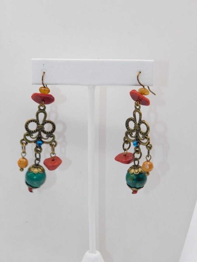 C437-VINTAGE PIERCED EARRINGS~BOHO/CHIC~BEADED/DANGLES~2.5″ DROP