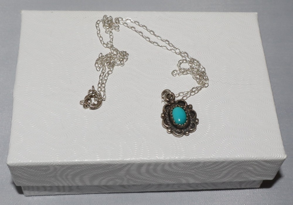 Vintage Sterling Silver OC Petite Turquoise Pendant Necklace 17 inches