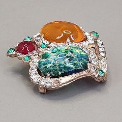 Vintage Rhinestone Crown Brooch Green Confetti Orange Oval Cabochon 37mm