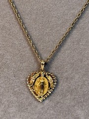 Vintage 12kt Gold Filled Miraculous Mary In Heart Pendant Necklace Nibless Clasp