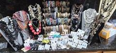 Estate Jewelry Lot 537 pc Signed Unsigned 32 lbs. Vintage to Now Jewelry Lot 21