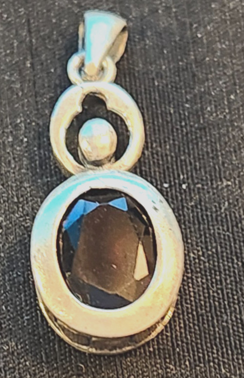 Vintage Sterling Silver OVAL GARNET PENDANT #32, 2.46g, 1 in