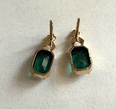 Vintage Dainty Rolled Yellow Gold Emerald Cut Green Pierced Post Earrings