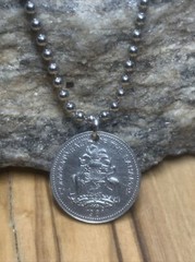 1981 Bahamas 5 Cents Vintage COIN PENDANT and chain Pineapple. A1